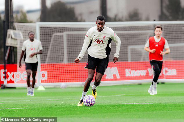 马不停蹄,伊萨克周三参加了利物浦的训练